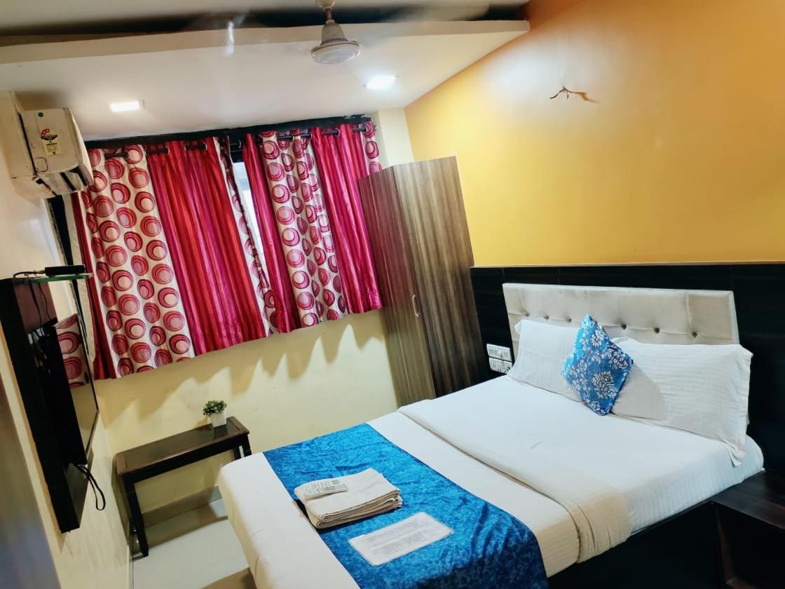 Hotel Golden Galaxy - Santacruz East — Photos 3